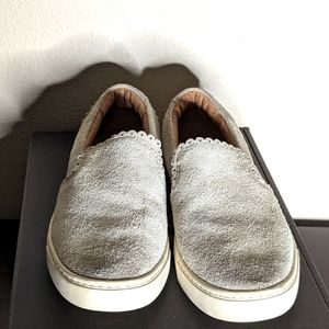 Frye Ivy Scallop Slip On Suede Gray Size 6